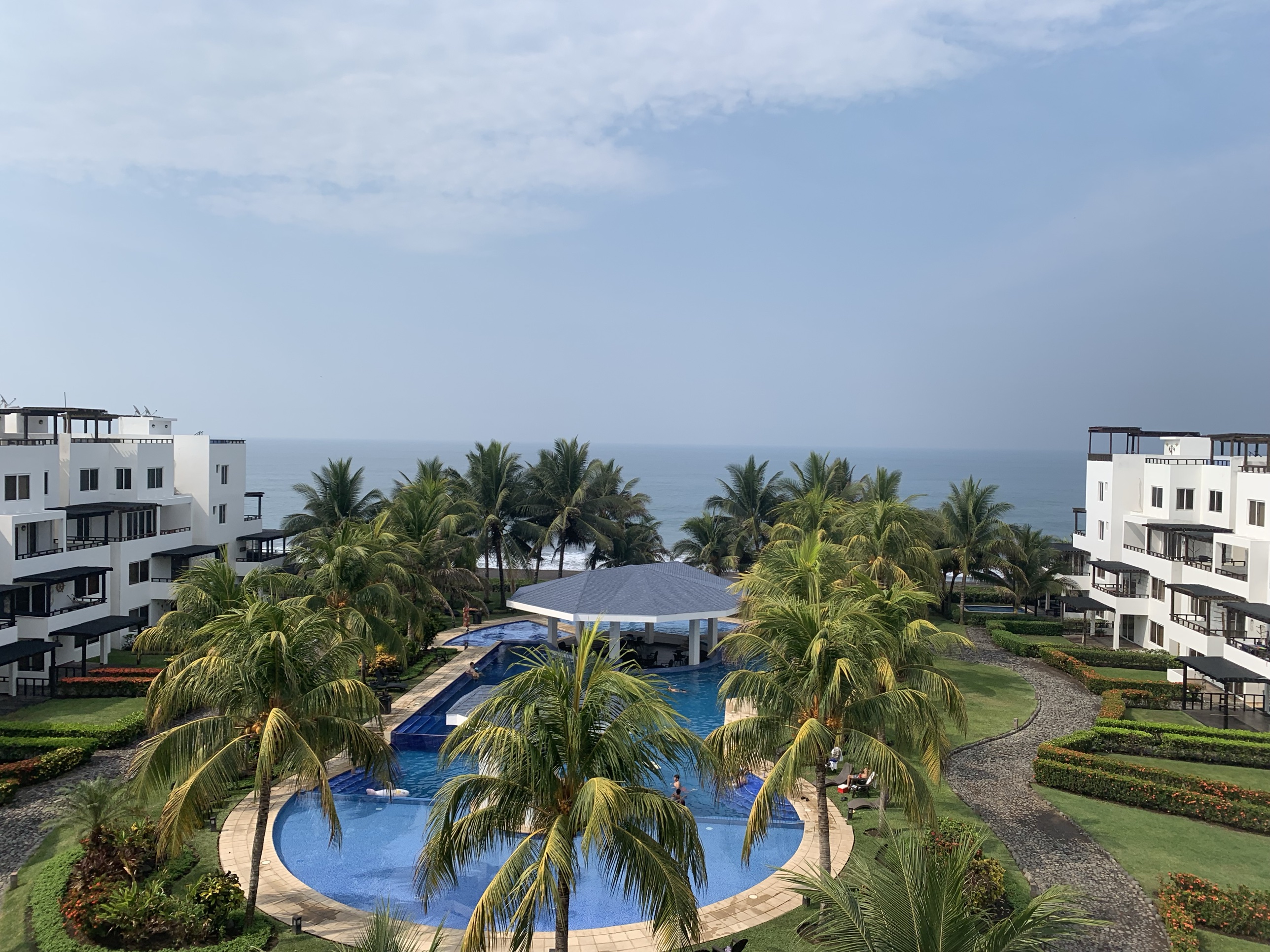 Piscinas y jardines de El Muelle